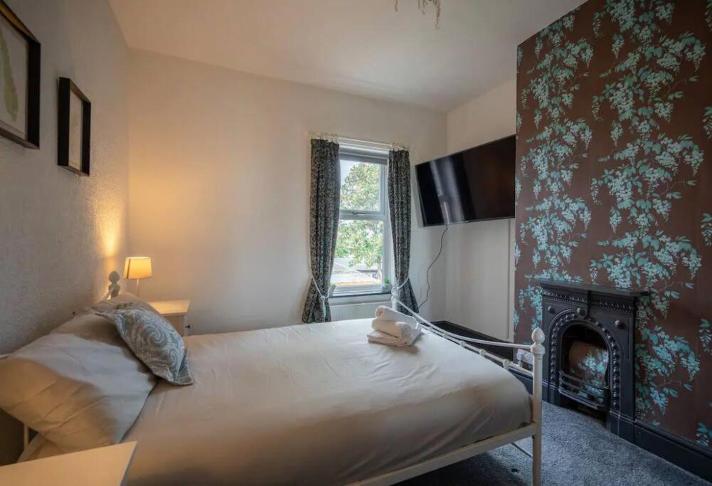 Spacious Town House Lytham St Annes Exterior foto